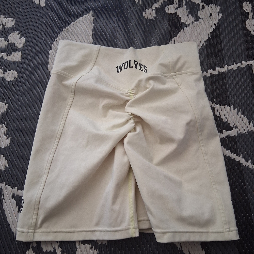 Wolves Darc Sport Scrunch Butt Shorts Medium